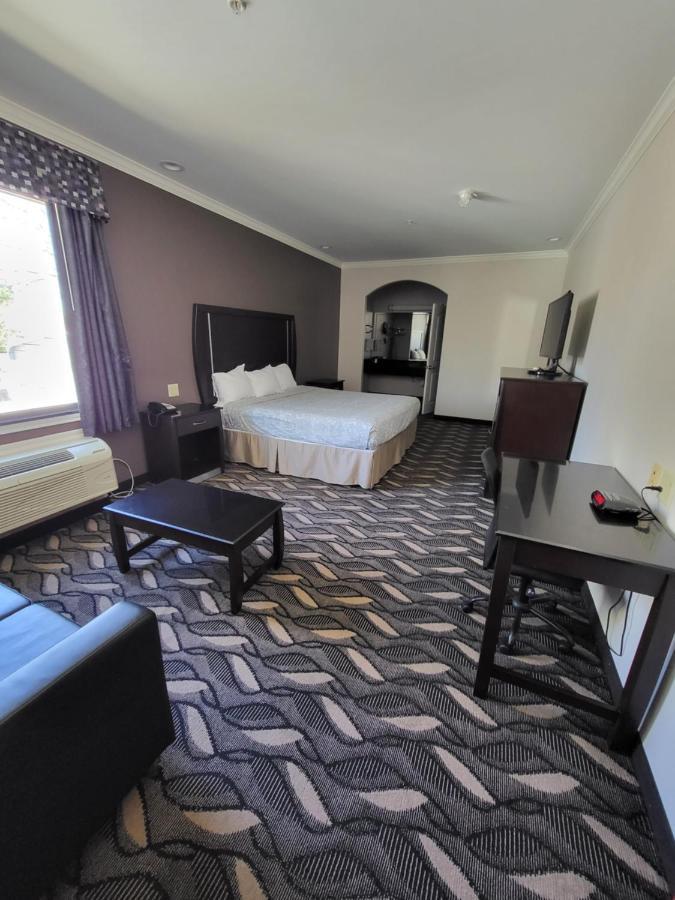 Palace Inn Sam Houston Race Park West Road 외부 사진