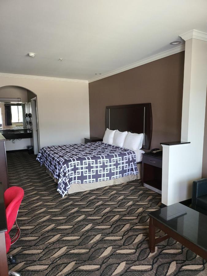 Palace Inn Sam Houston Race Park West Road 외부 사진