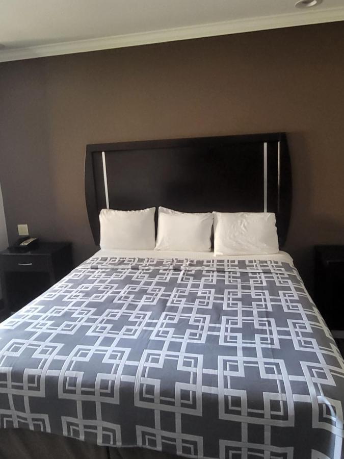 Palace Inn Sam Houston Race Park West Road 외부 사진