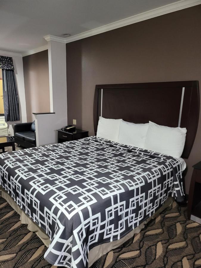 Palace Inn Sam Houston Race Park West Road 외부 사진